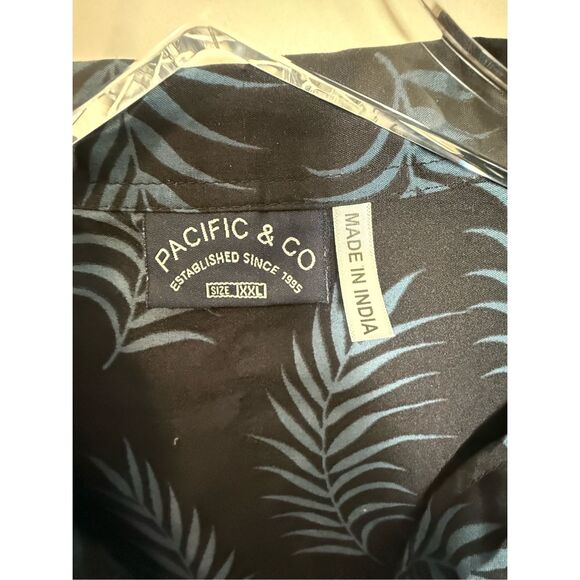 Hawaiian Beer Shirt PACIFIC & Co Crafted Beers Bottles Island Style Ale Draft Br - Picture 4 of 5